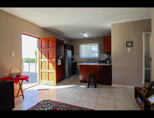 2 BEDROOM TOWNHOUSE RENTED IN KABEGA